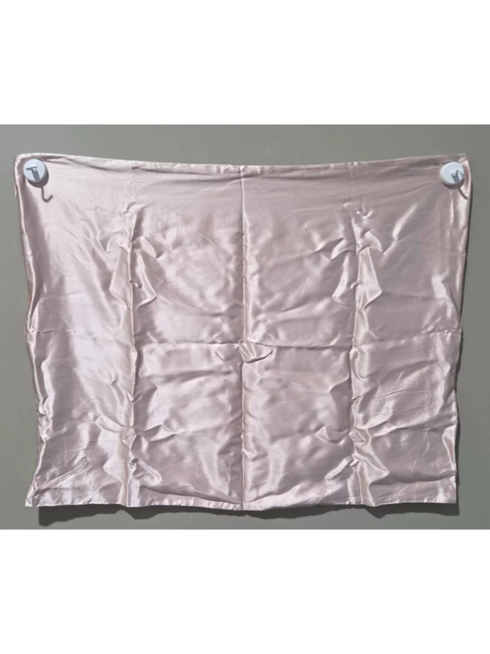 Blissy 22 Momme Mulberry Silk Queen Size Plum Colored Pillowcase 20